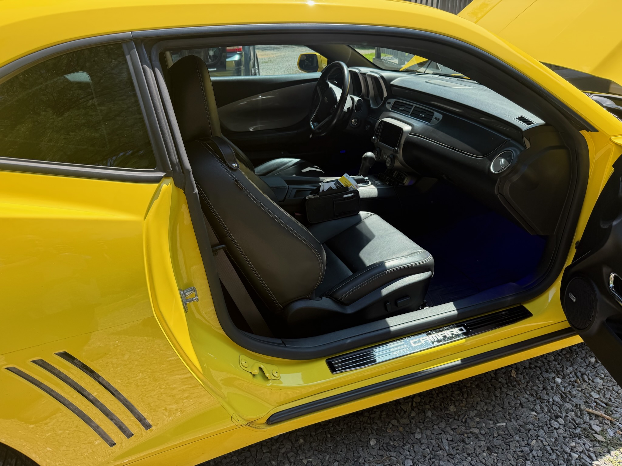 Used 2015 Chevrolet Camaro SS RWD image 8