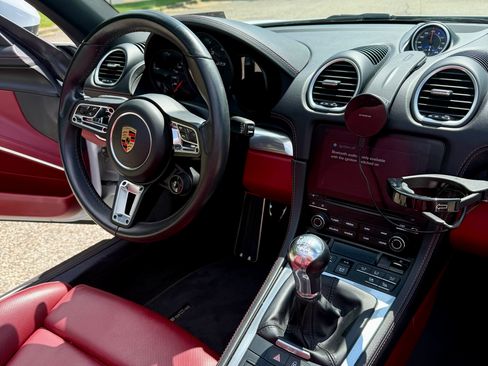 Used 2019 Porsche 718 Boxster GTS RWD image 20