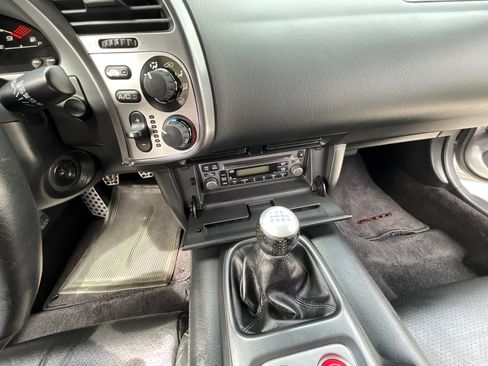 Used 2003 Honda S2000 image 30