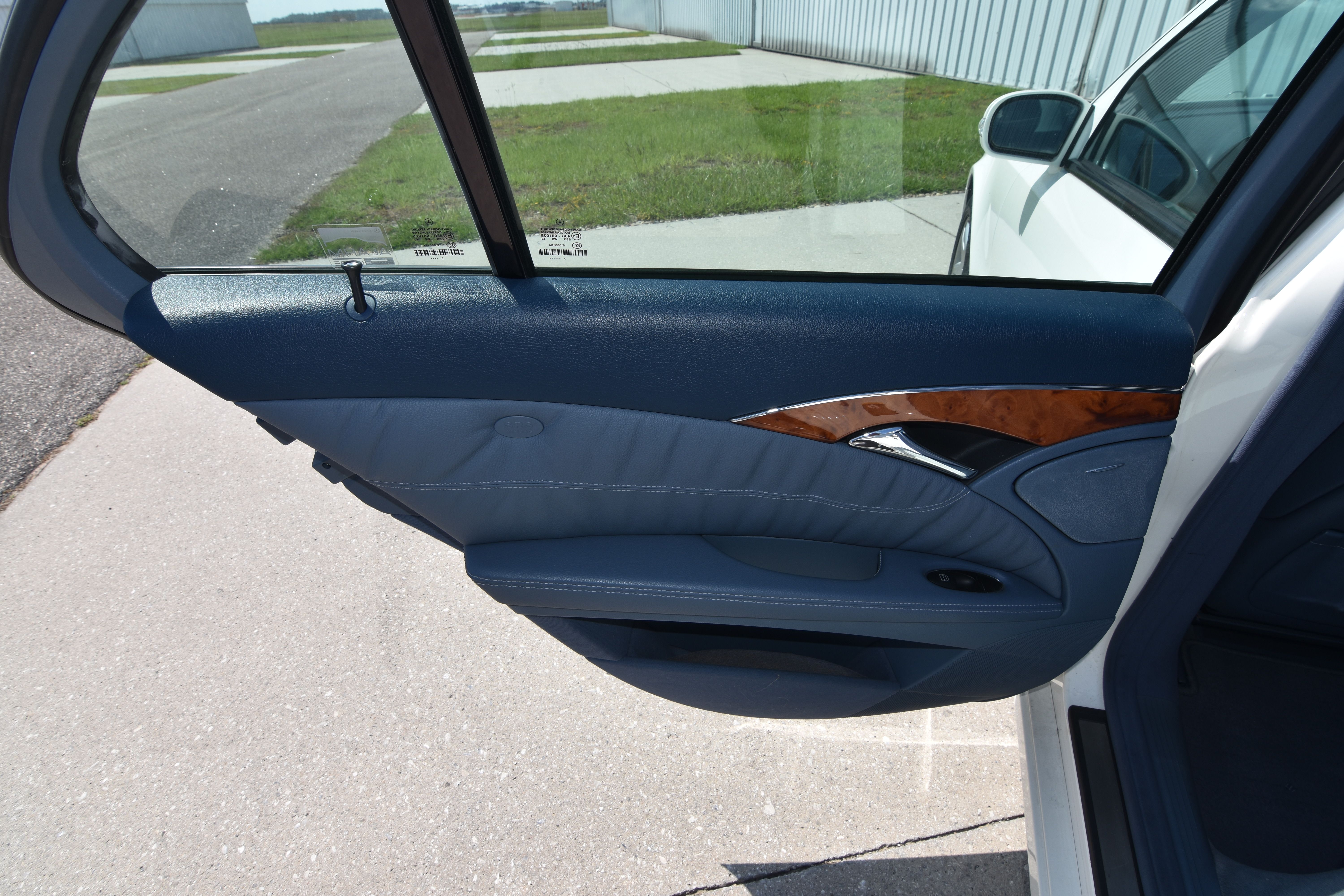Used 2004 Mercedes-Benz E 320 Sedan image 26