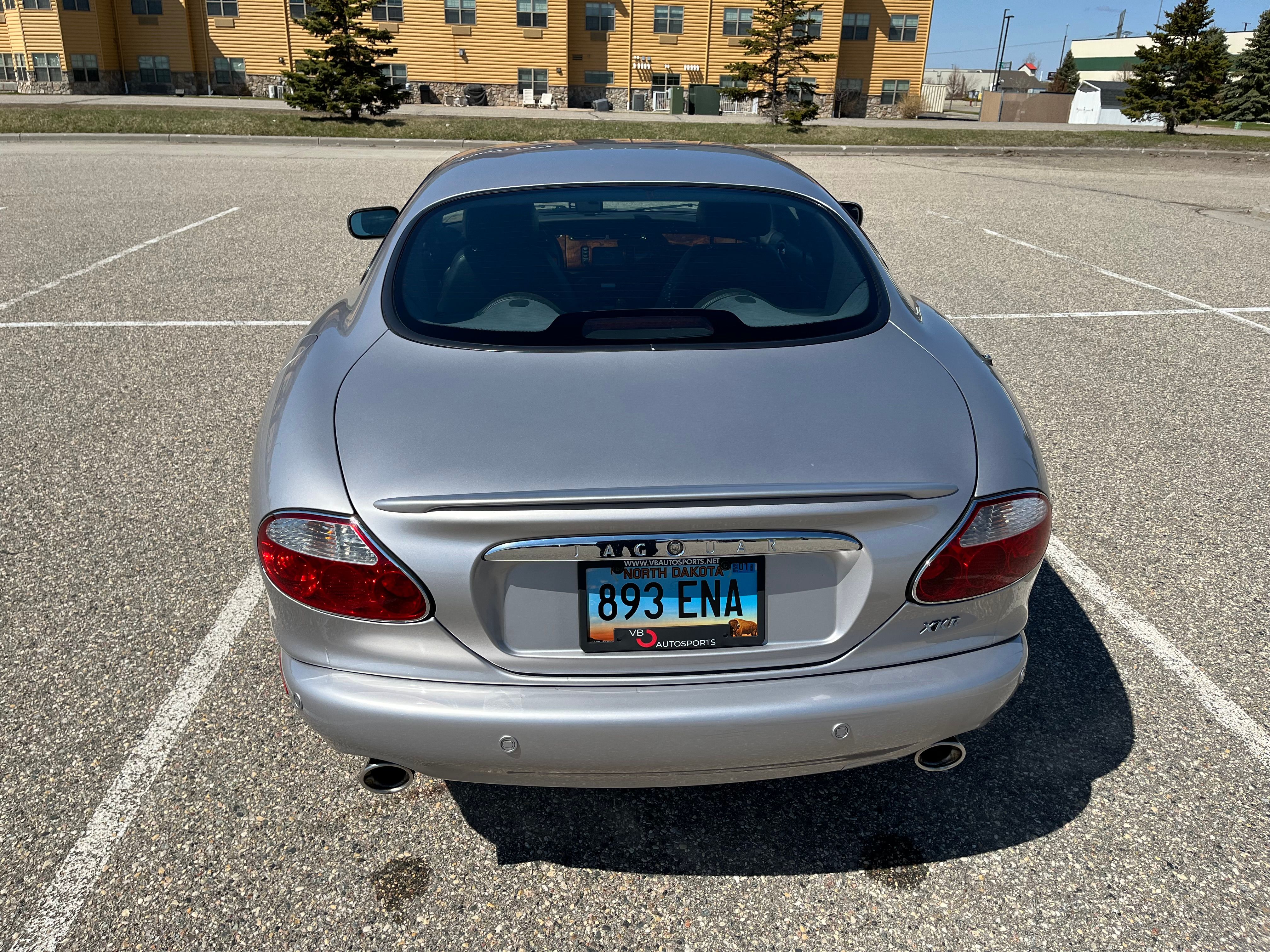 Used 2001 Jaguar XK8 Coupe RWD image 8