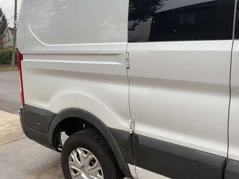 Used 2015 Ford Transit 250 130 Low Roof w/ Exterior Upgrade Package image 5