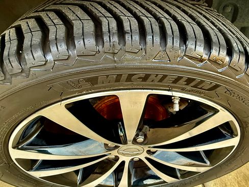 Used 2014 Chrysler 200 S image 11