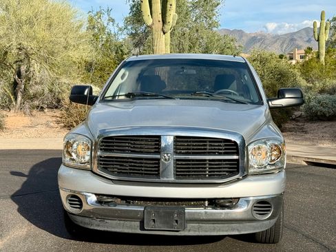 Used 2007 Dodge Ram 2500 Truck SLT w/ Trailer Tow Group image 2