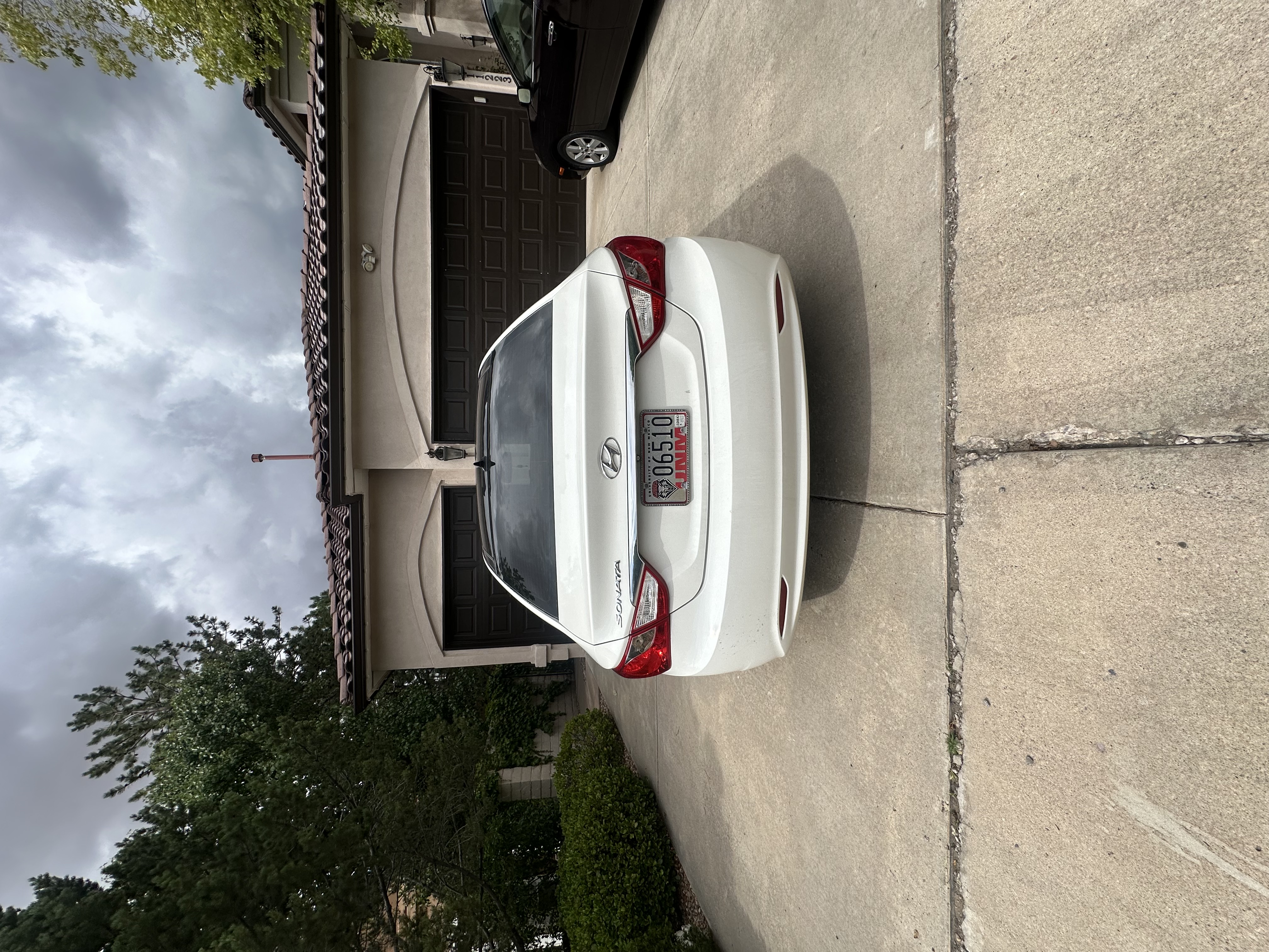 Used 2012 Hyundai Sonata Limited w/ Navigation Pkg FWD image 5