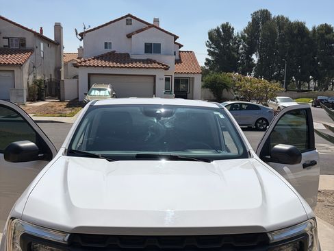 Used 2022 Ford Maverick XL FWD image 1