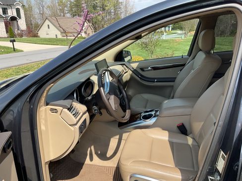 Used 2011 Mercedes-Benz R 350 4MATIC image 12