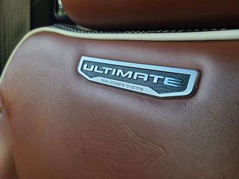 Used 2023 GMC Yukon Denali Ultimate image 14