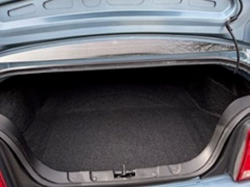 Used 2006 Ford Mustang GT Premium image 16