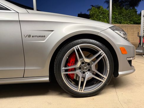 Used 2012 Mercedes-Benz CLS 63 AMG image 11