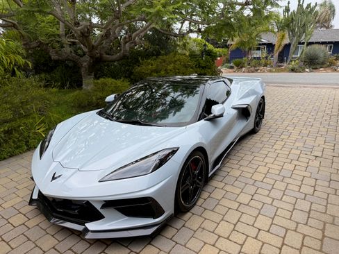 Used 2023 Chevrolet Corvette Stingray Premium Conv w/ Stealth Interior Trim Package RWD image 8