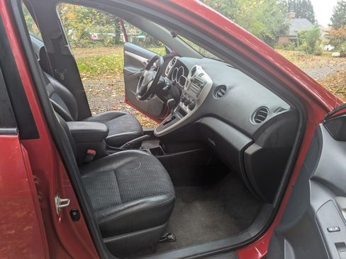 Used 2009 Pontiac Vibe GT image 9