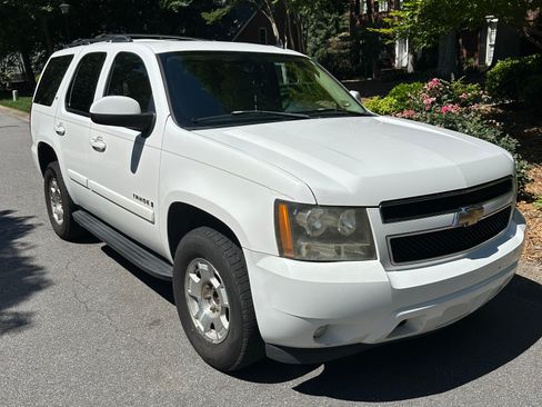 Used 2007 Chevrolet Tahoe LT w/ LT Preferred Equipment Group RWD image 12