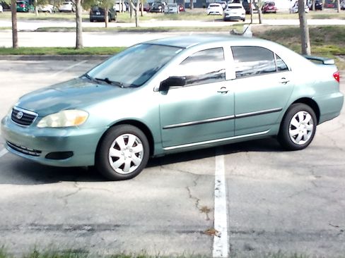 Used 2007 Toyota Corolla CE FWD image 12