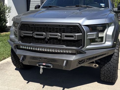 Used 2020 Ford F150 Platinum w/ Equipment Group 701A Luxury AWD/4WD image 1