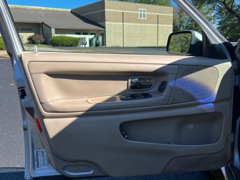 Used 1998 Volvo V70 R image 9