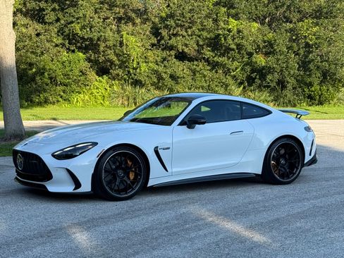 Used 2026 Mercedes-Benz AMG GT 63 image 4