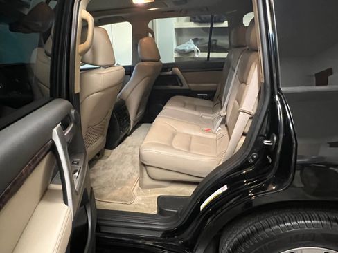 Used 2009 Toyota Land Cruiser image 6