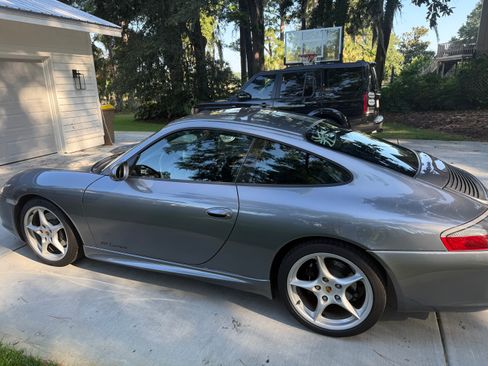 Used 2003 Porsche 911 Carrera RWD image 2