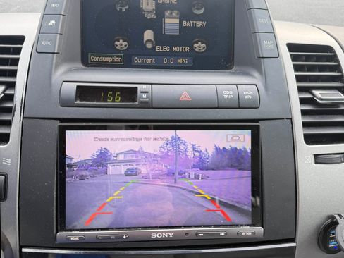 Used 2005 Toyota Prius Hatchback 4D image 16