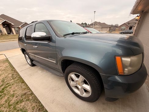 Used 2009 Chevrolet Tahoe LTZ image 4