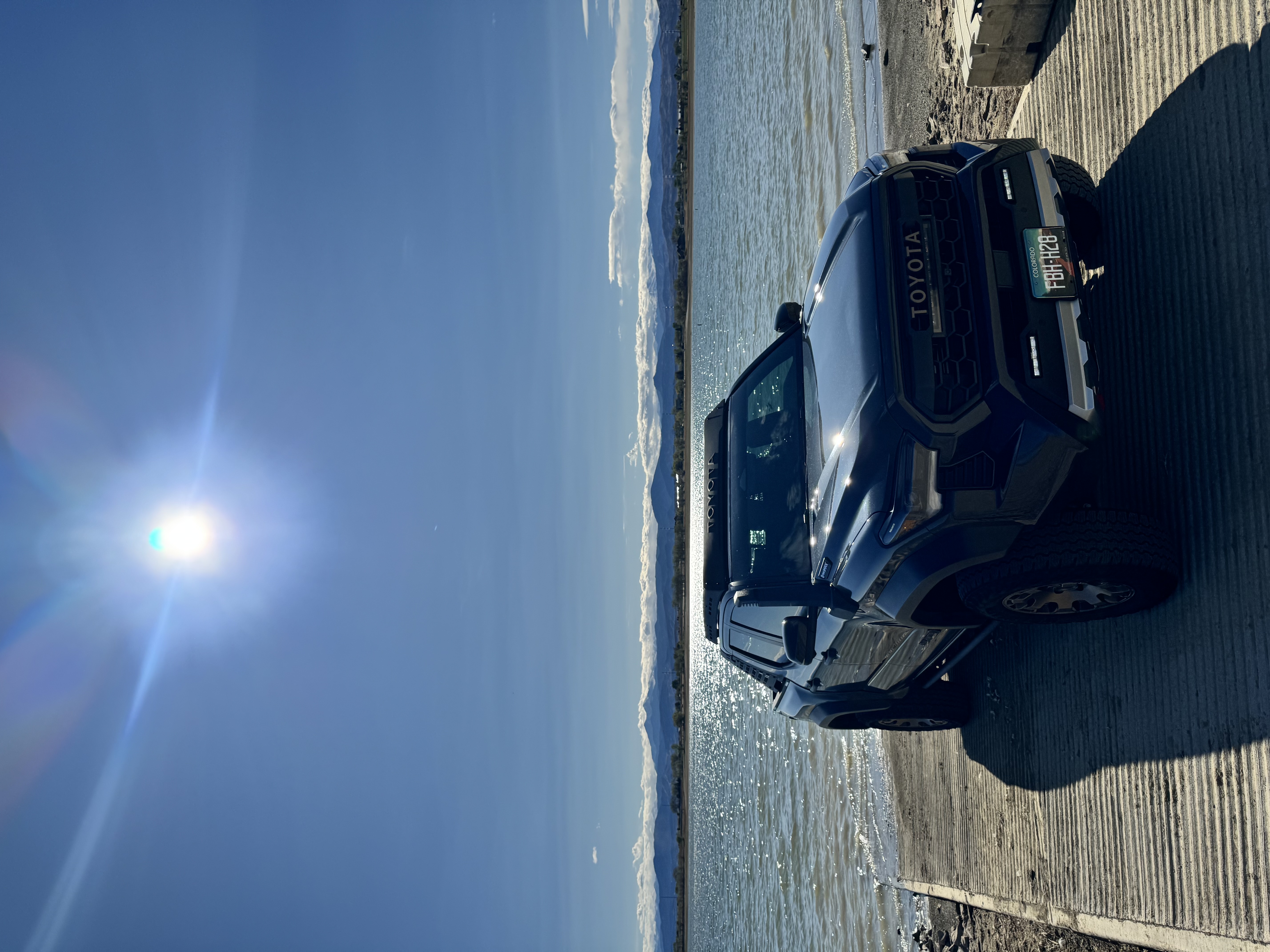 Used 2025 Toyota Tacoma 4x4 Double Cab Hybrid image 2