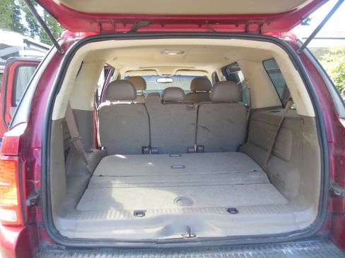 Used 2005 Ford Explorer Eddie Bauer AWD/4WD image 14