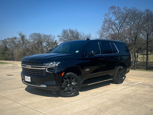 Used 2021 Chevrolet Tahoe LT w/ LT Signature Package image 27