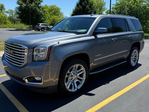 Used 2019 GMC Yukon SLT w/ Premium Edition AWD/4WD image 1