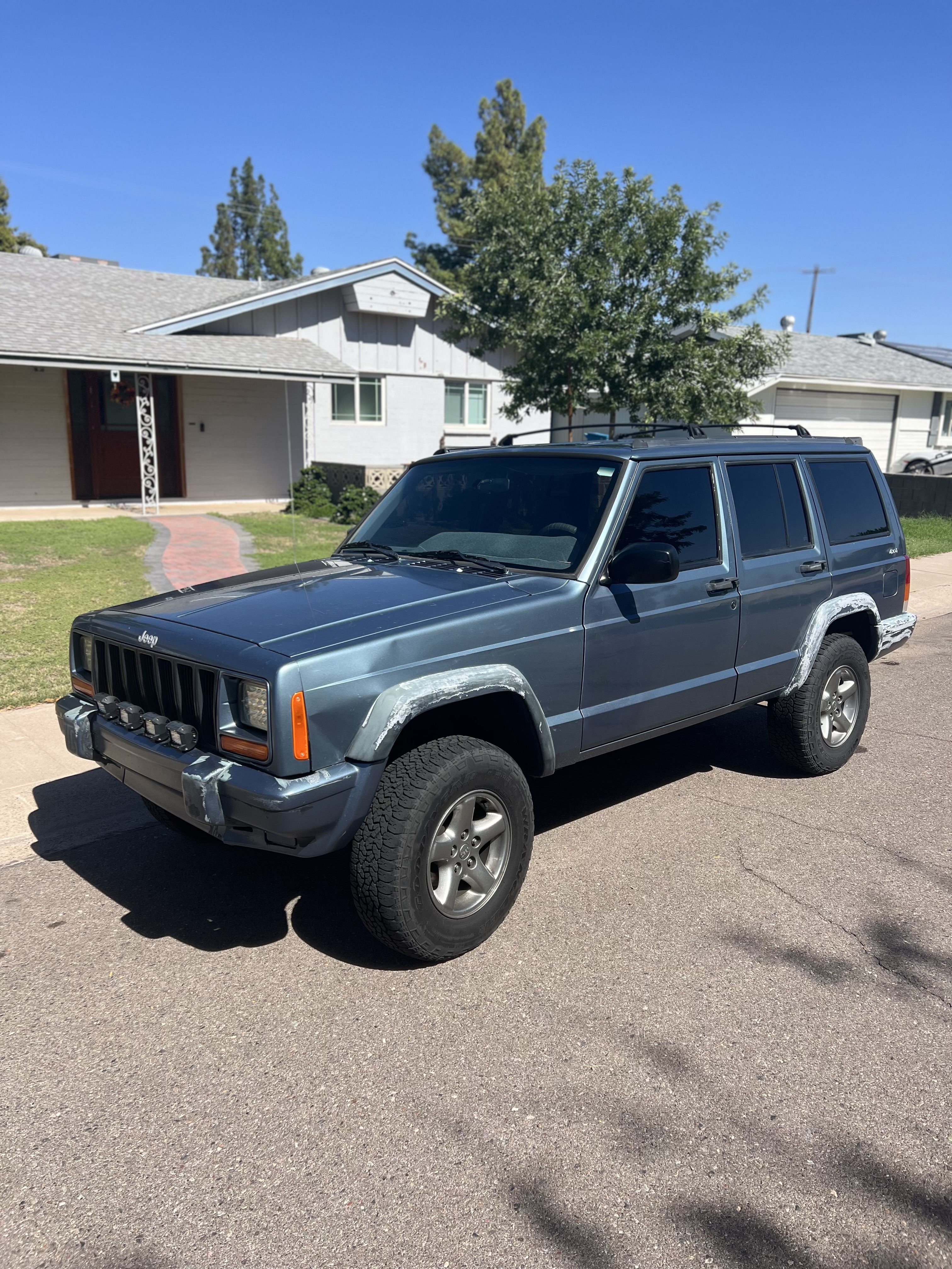 Used 1998 Jeep Cherokee Sport AWD/4WD image 4