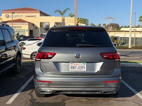 Used 2021 Volkswagen Tiguan S FWD image 6