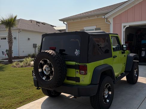 Used 2013 Jeep Wrangler Sport AWD/4WD image 6