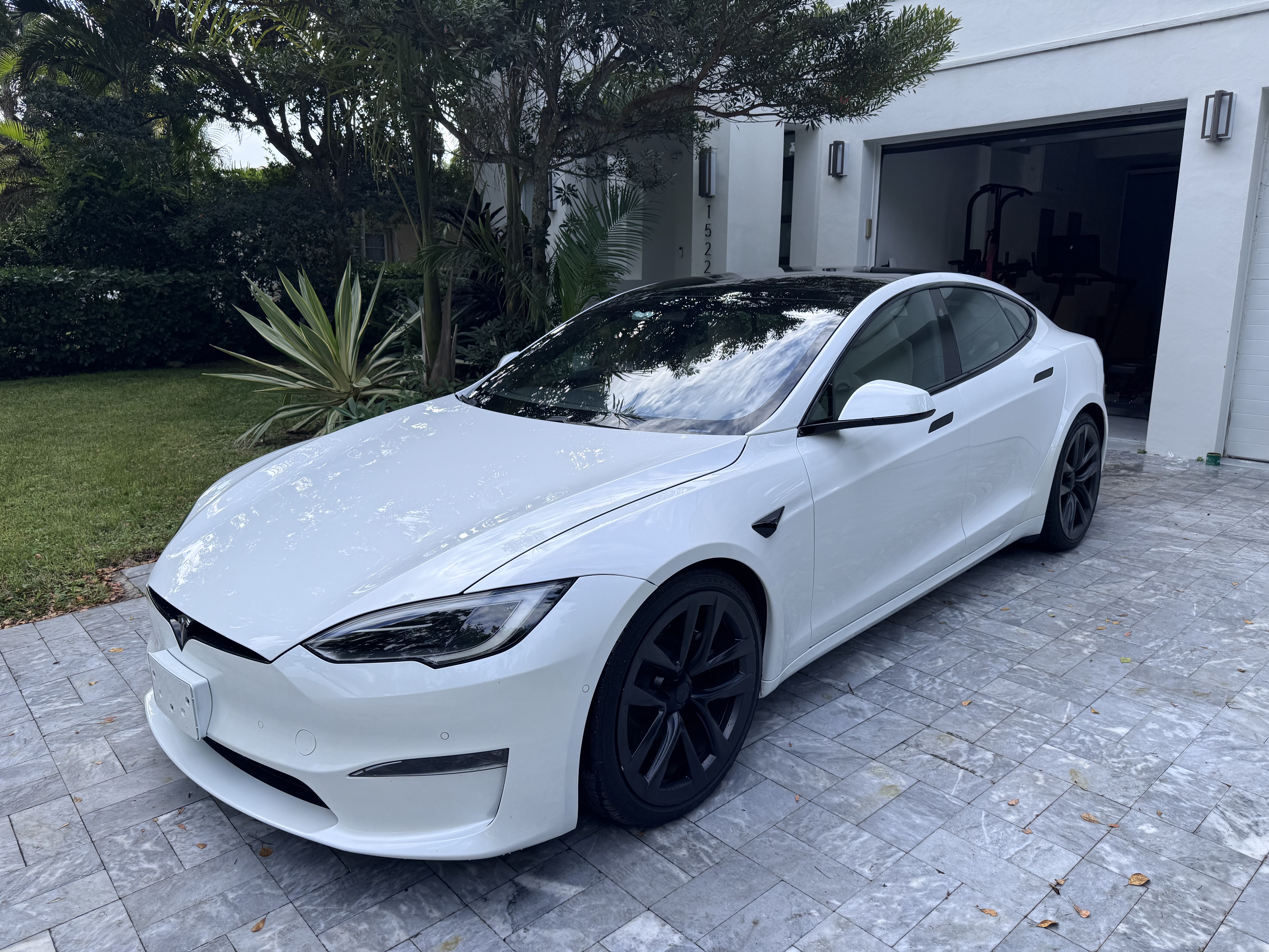 Used 2023 Tesla Model S Standard Range AWD/4WD image 2