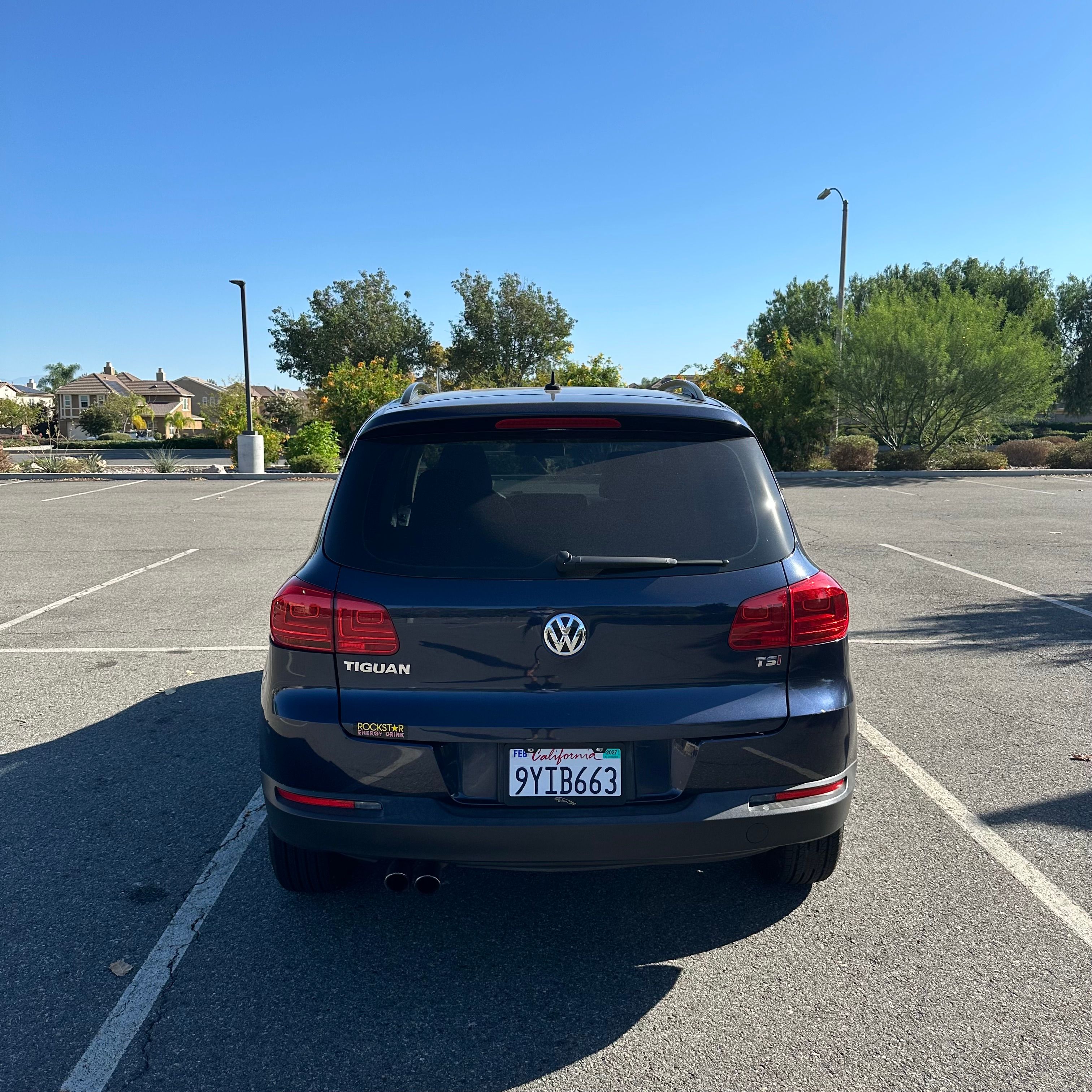 Used 2016 Volkswagen Tiguan S FWD image 2