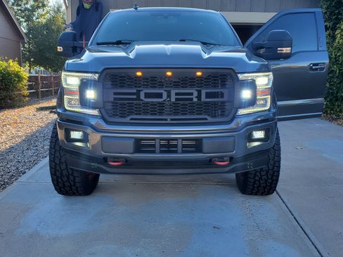 Used 2018 Ford F150 Lariat w/ Equipment Group 502A Luxury image 4