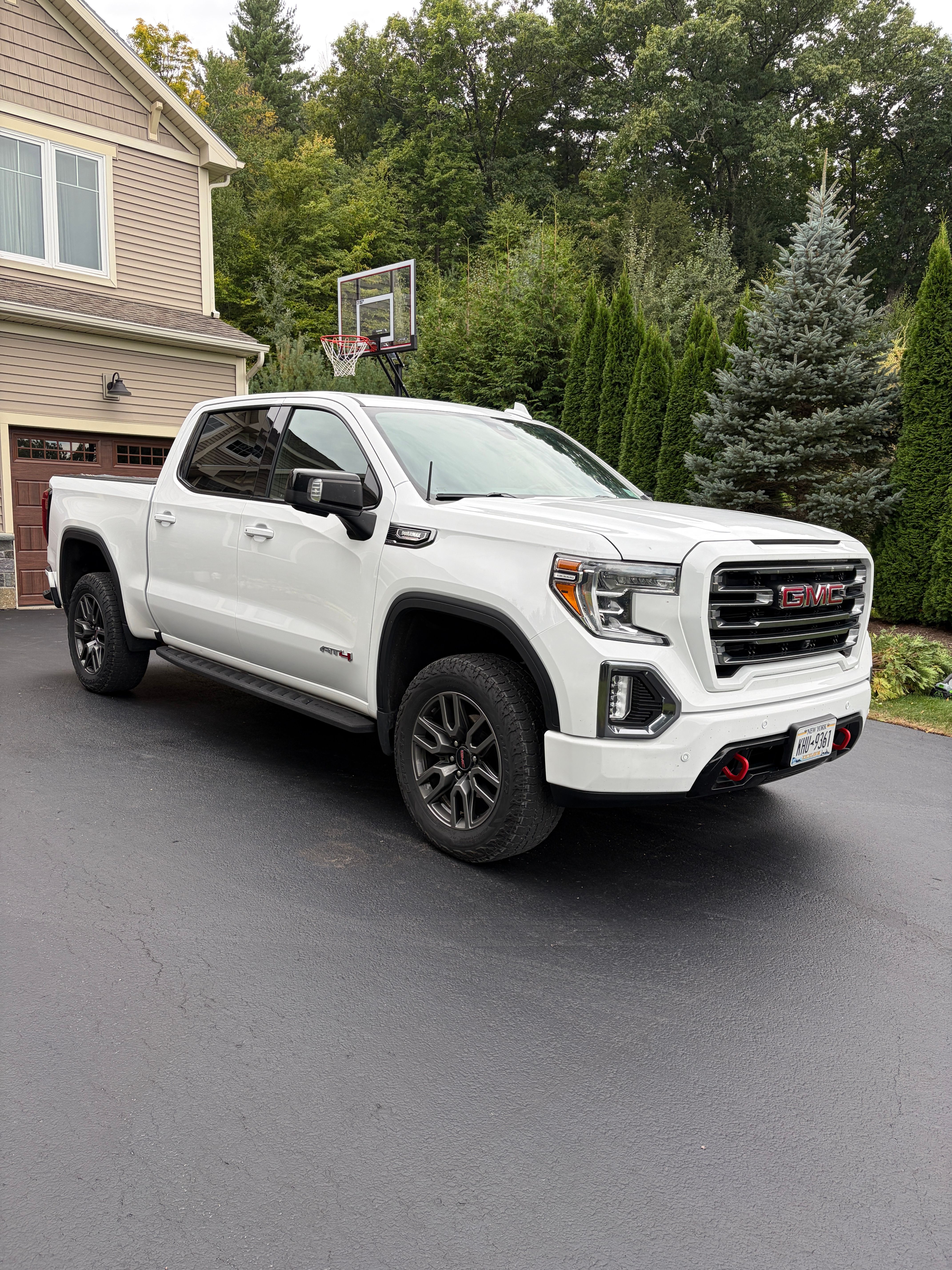 Used 2021 GMC Sierra 1500 AT4 w/ AT4 Premium Package AWD/4WD image 2