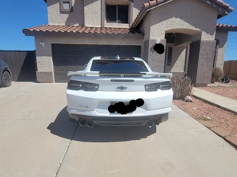 Used 2019 Chevrolet Camaro ZL1 image 4