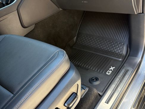 Used 2025 Lexus GX 550 AWD/4WD image 27