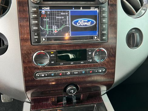 Used 2013 Ford Expedition EL King Ranch RWD image 19