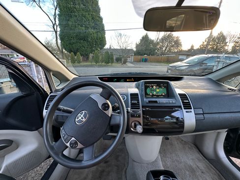 Used 2006 Toyota Prius Hatchback 4D image 5