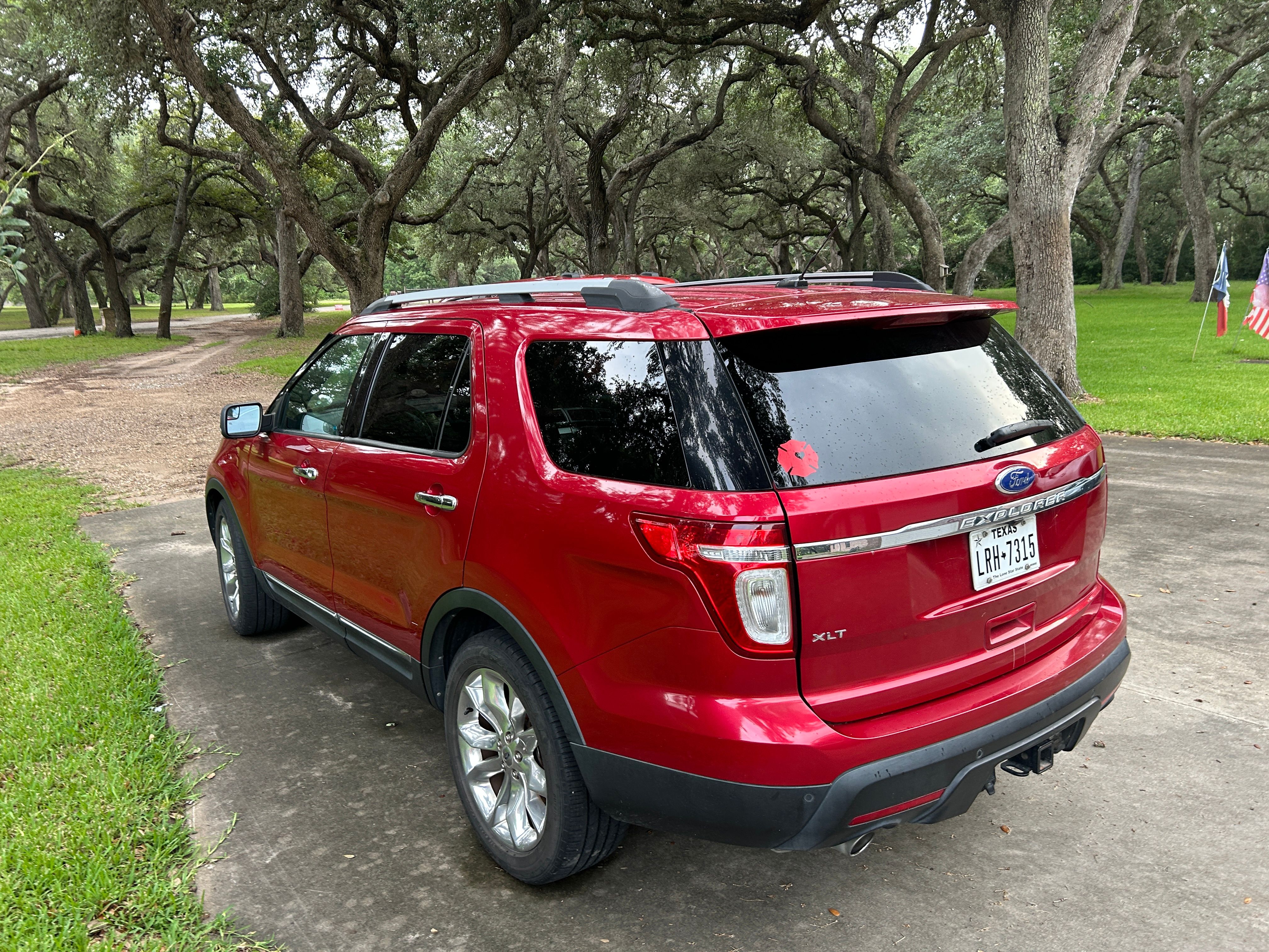 Used 2011 Ford Explorer XLT w/ 202A Rapid Spec Order Code FWD image 13