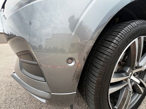 Used 2018 Volvo XC60 T5 Momentum w/ Convenience Package image 21