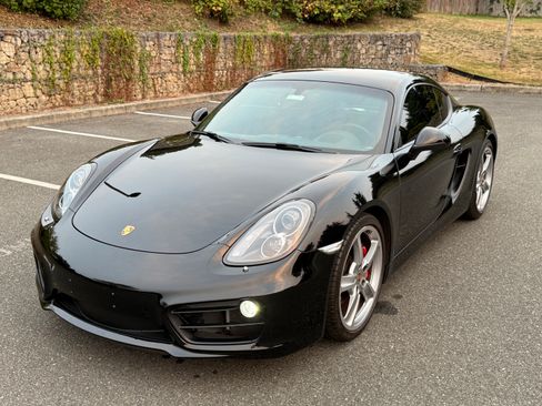 Used 2014 Porsche Cayman S image 2