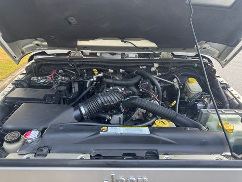 Used 2008 Jeep Wrangler Unlimited Sahara w/ Trailer Tow Group image 28