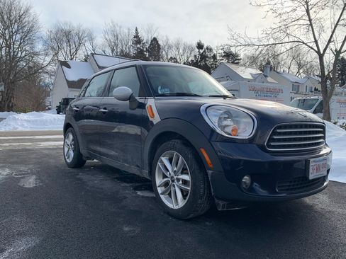 Used 2014 MINI Cooper Countryman image 1