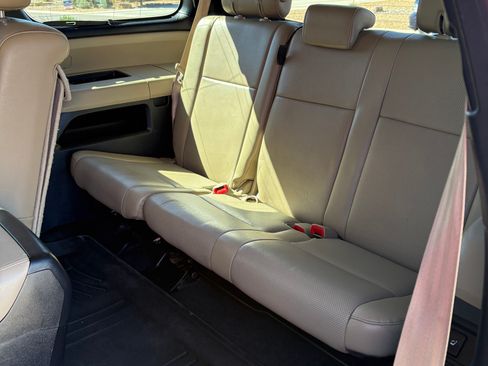 Used 2012 Toyota Sequoia Platinum AWD/4WD image 15