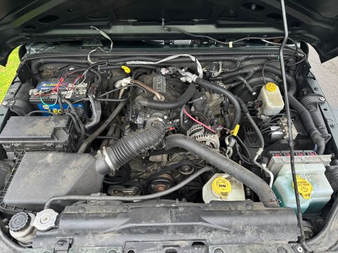 Used 2010 Jeep Wrangler Sport image 16