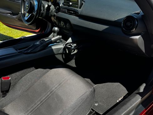 Used 2016 MAZDA MX-5 Miata Sport RWD image 13