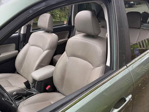 Used 2017 Subaru Forester 2.5i Limited w/ Popular Package #2 image 9