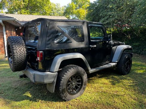 Used 2010 Jeep Wrangler Sport image 4